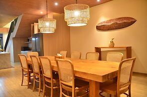 Maplewood Mountain 9BR with Heated Pool