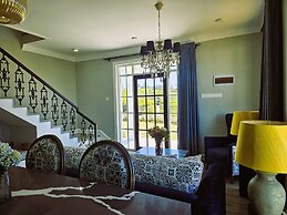 Private Villa by the Tea Estate