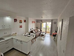 Los Cristianos Heated Pool Sea View AC