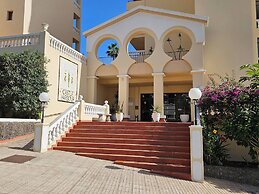 Los Cristianos Heated Pool Sea View AC