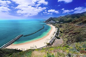 Los Cristianos Heated Pool Sea View AC