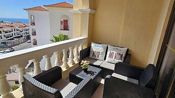 Los Cristianos Heated Pool Sea View AC