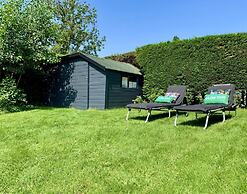 Spacious Bungalow Surrounded Large Garden