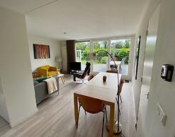 Spacious Bungalow Surrounded Large Garden