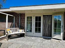 Spacious Bungalow Surrounded Large Garden