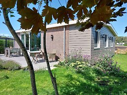 Spacious Bungalow Surrounded Large Garden