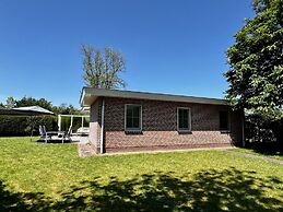 Spacious Bungalow Surrounded Large Garden