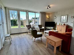 Spacious Bungalow Surrounded Large Garden