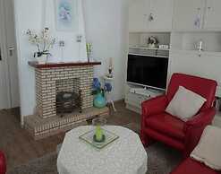 Spacious Bungalow Surrounded Large Garden