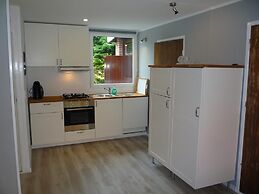 Spacious Bungalow Surrounded Large Garden