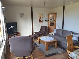Spacious Bungalow Surrounded Large Garden