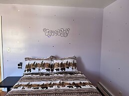 Amazing Three Bedrooms Apartment