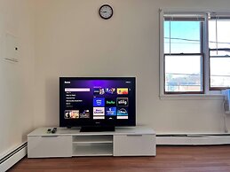 Amazing Three Bedrooms Apartment