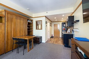 Keystone Ski Resort CO - Slopeside Lodging