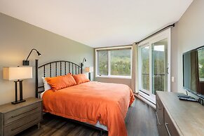 The Pines - Keystone Ski Resort CO Vacation Lodging