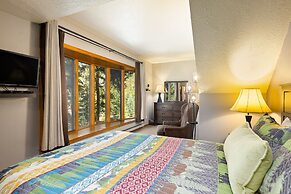 The Pines - Keystone Ski Resort CO Vacation Lodging