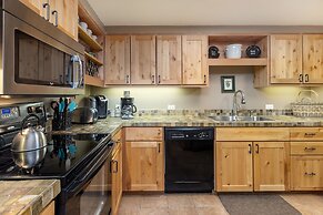 The Pines - Keystone Ski Resort CO Vacation Lodging