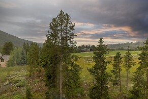 The Pines - Keystone Ski Resort CO Vacation Lodging