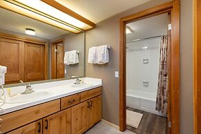 The Pines - Keystone Ski Resort CO Vacation Lodging