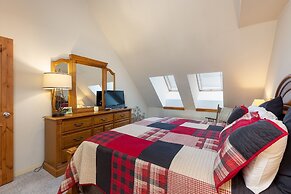 The Pines - Keystone Ski Resort CO Vacation Lodging