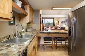 The Pines - Keystone Ski Resort CO Vacation Lodging