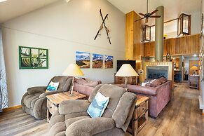The Pines - Keystone Ski Resort CO Vacation Lodging