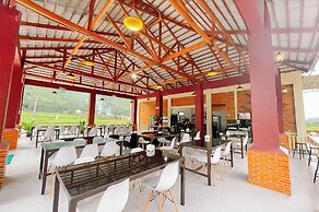 Simangande View & Resto By Helocus