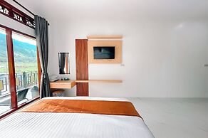 Simangande View & Resto By Helocus