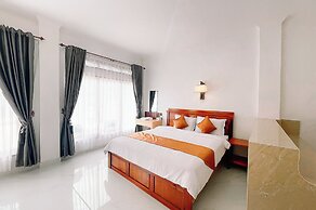 Simangande View & Resto By Helocus