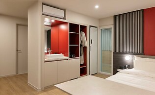 Koum Ryokan Hotel Gijang by Aank