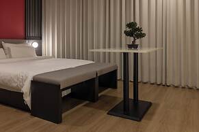 Koum Ryokan Hotel Gijang by Aank