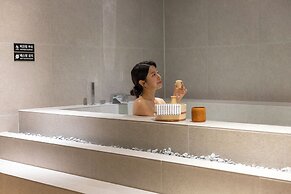 Koum Ryokan Hotel Gijang by Aank