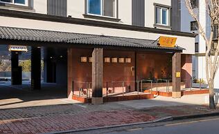 Koum Ryokan Hotel Gijang by Aank