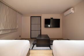 Koum Ryokan Hotel Gijang by Aank