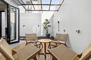 Uluwa Villa by Kozystay - Jimbaran