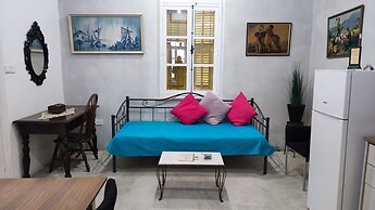 St Lazaros Studios 2