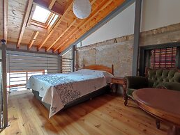 St Lazaros Studios 2