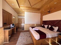 Hotel Mountain Blue Manali