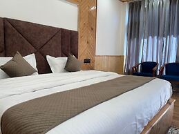 Hotel Mountain Blue Manali
