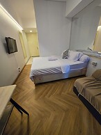 Cosmy Benson 38 Apartment