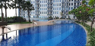 Cosmy Benson 38 Apartment