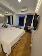 Cosmy Benson 38 Apartment