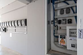 Comfy Apt terrace and parking 800m to old town and beach