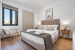 Comfy Apt terrace and parking 800m to old town and beach