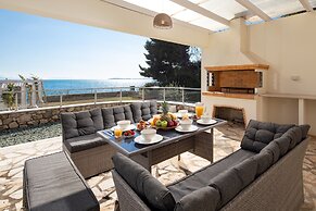 MCN Villas by Whitedreamvillas