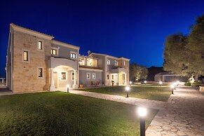 MCN Villas by Whitedreamvillas