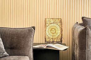 Royal Park Apt Resort by Sea N Rent