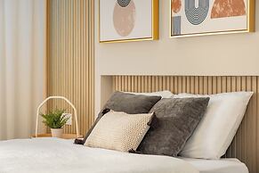 Royal Park Apt Resort by Sea N Rent