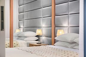 Royal Park Apt Resort by Sea N Rent