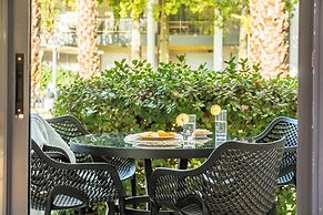 Royal Park Apt Resort by Sea N Rent